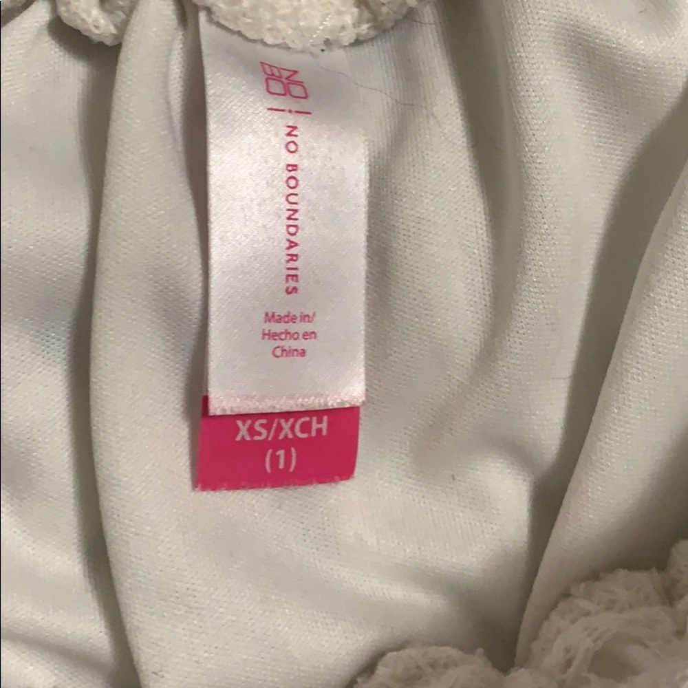 Misc clothes - Picture 2 of 4